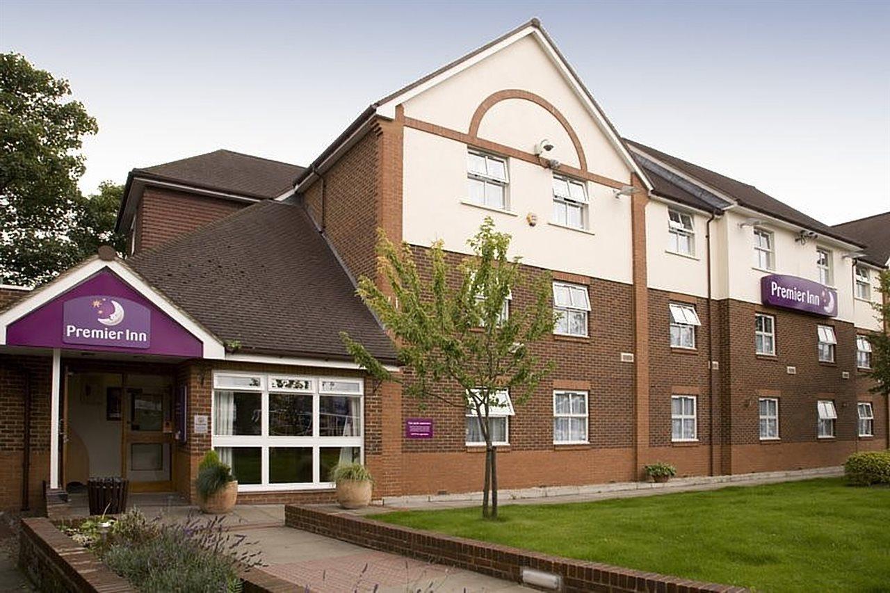 Premier Inn London Ilford Buitenkant foto
